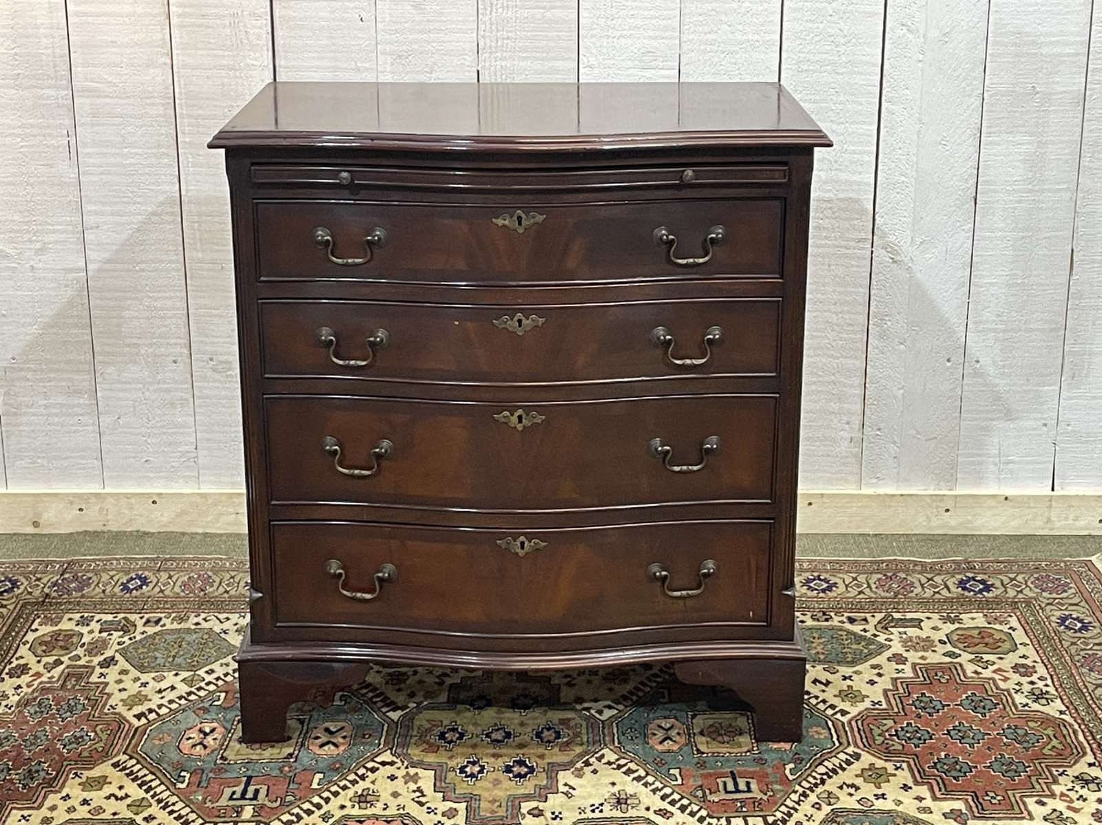 English Chest Of Drawers From The 1950s In Mahogany photo for sale
