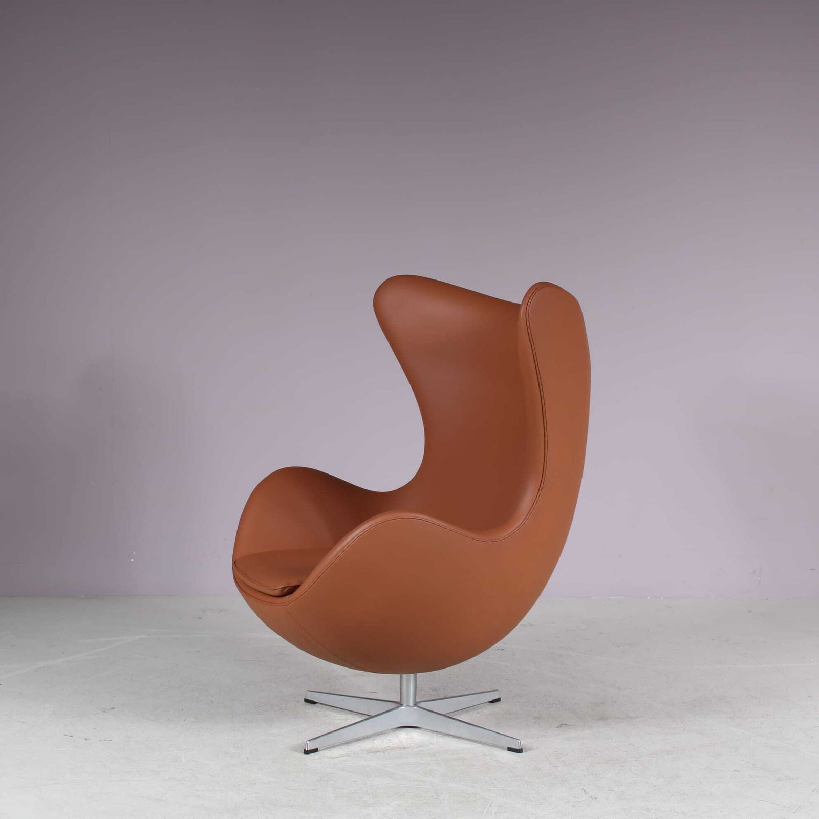 Arne Jacobsen “Egg” Chair For Fritz Hansen, Denmark 1980 photo for sale