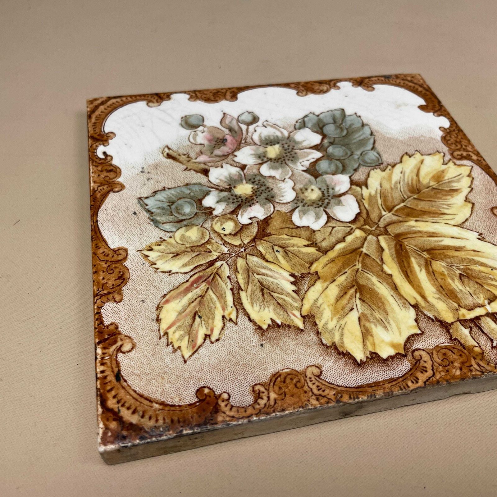 Antique Vintage Floral Tile Ceramic Square Old Floral Pattern 15.5x15.5cm Placemat Patterned Decorative Victorian Coaster Plant Stand Brown photo vinterior