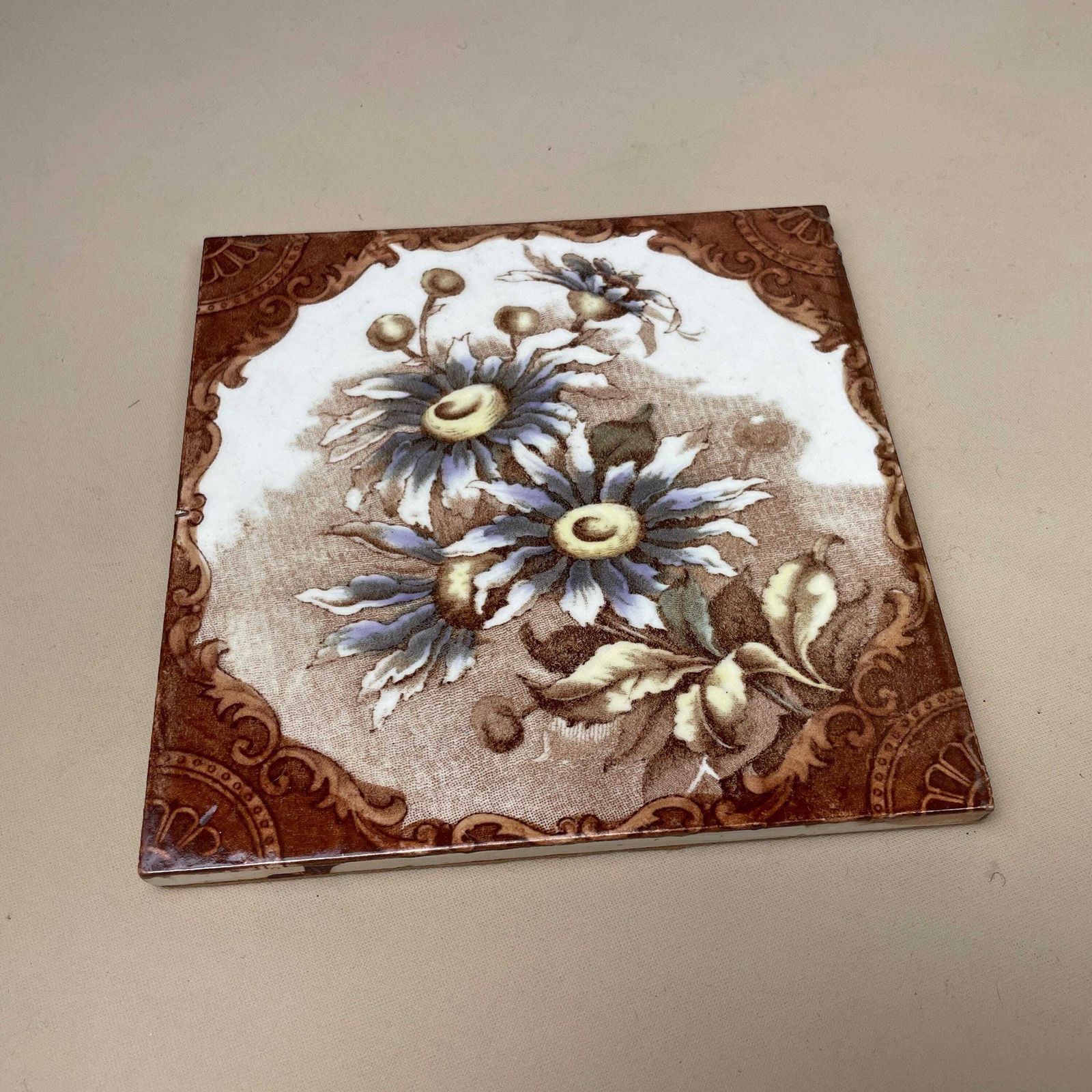 Antique Vintage Floral Tile Ceramic Square Old Floral Pattern 15.5x15.5cm Placemat Patterned Decorative Victorian Coaster Plant Stand Brown photo furniture
