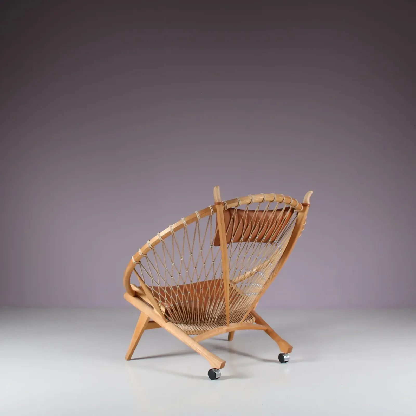 photo vinterior Hans J. Wegner “Circle Chair” For Pp Mobler In Denmark, 1980