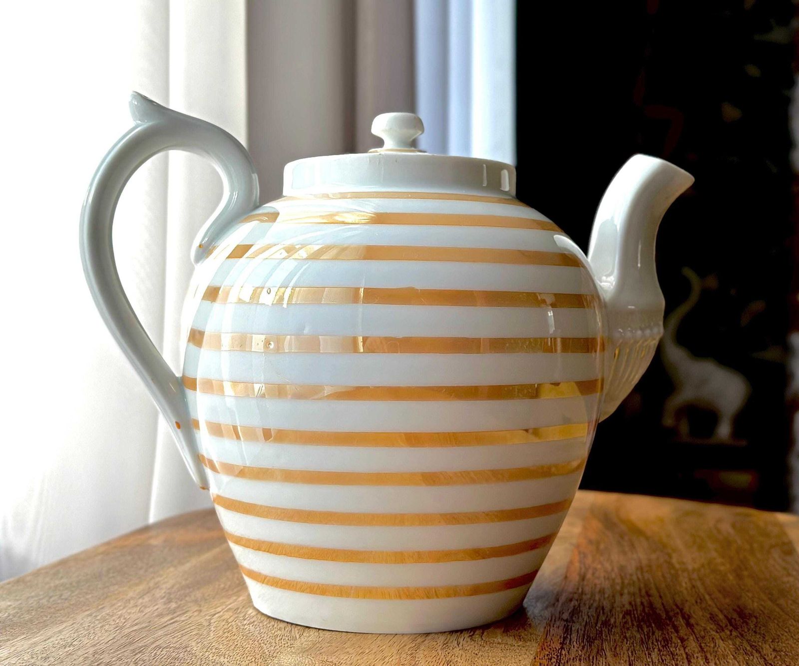 19th Century Russian Imperial Teapot – Kuznetsov Pottery (Riga), Romanov Era Porcelain, Gold Accents, Signed Antique photo vinterior