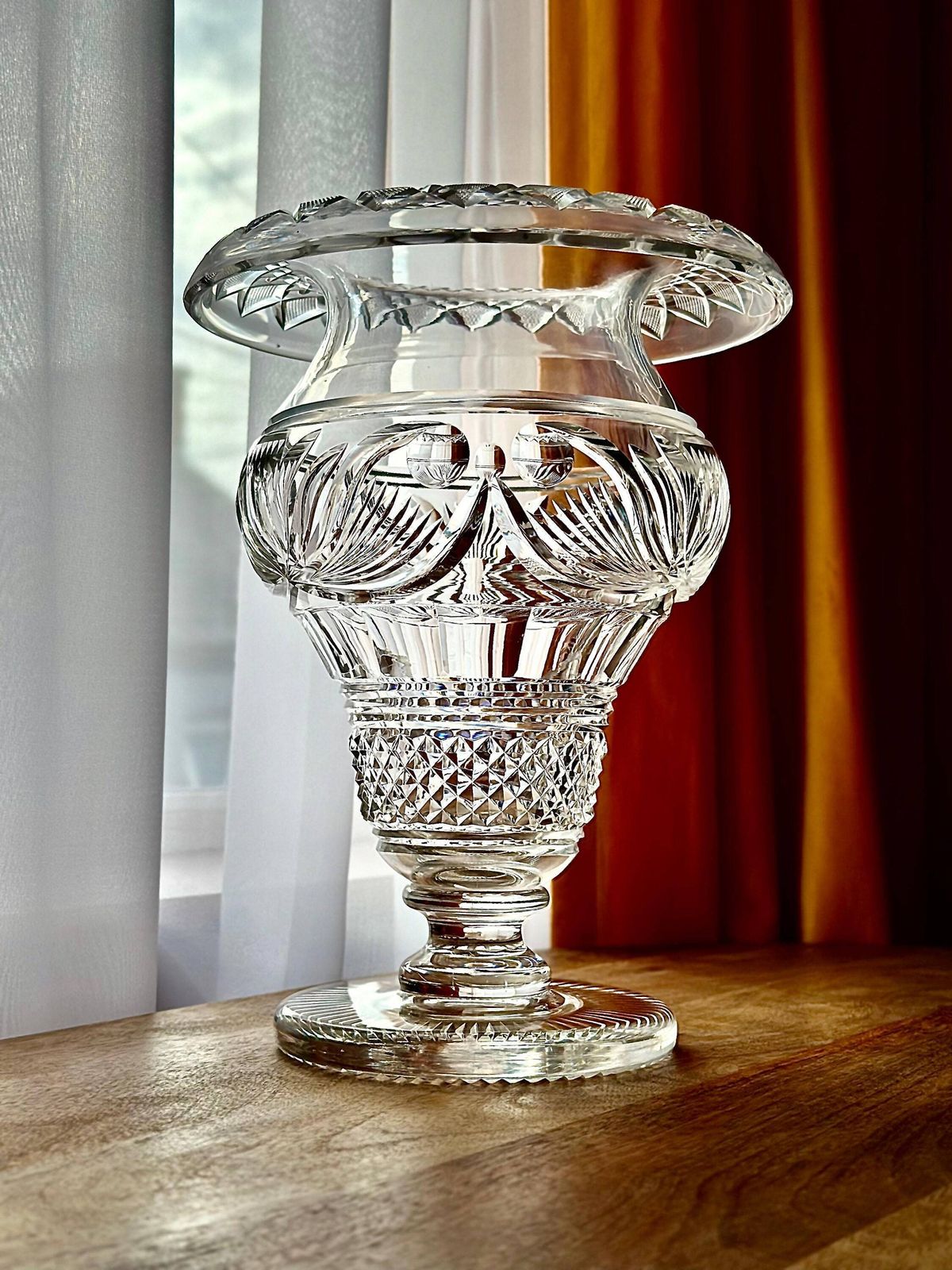 19th Century Anglo Irish Cut Crystal Pedestal Bowl – Grand Georgian Glassware, 27 Cm photo for sale