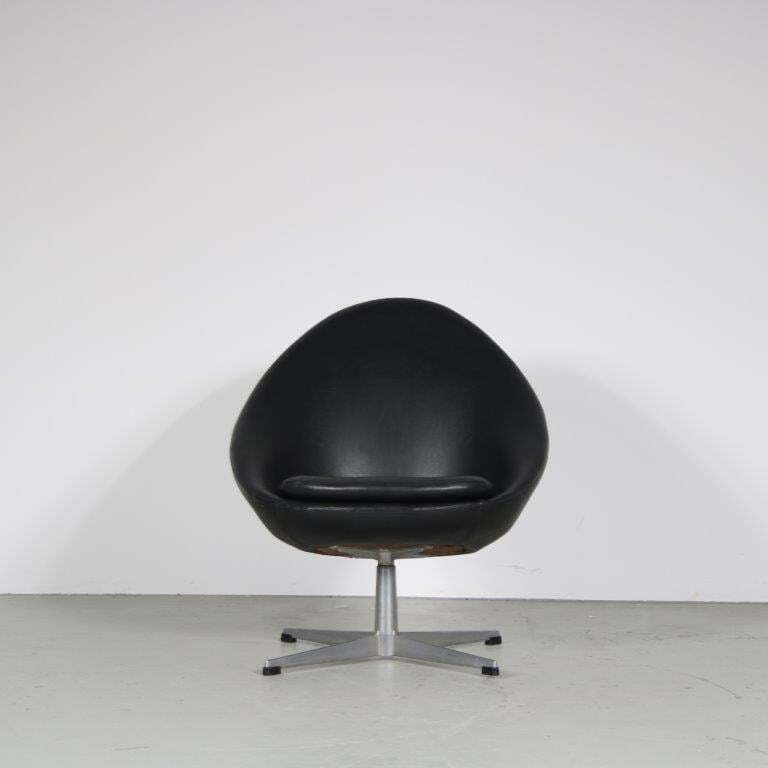 1960s “Little Egg” Chair By Pastoe, Netherlands photo vinterior