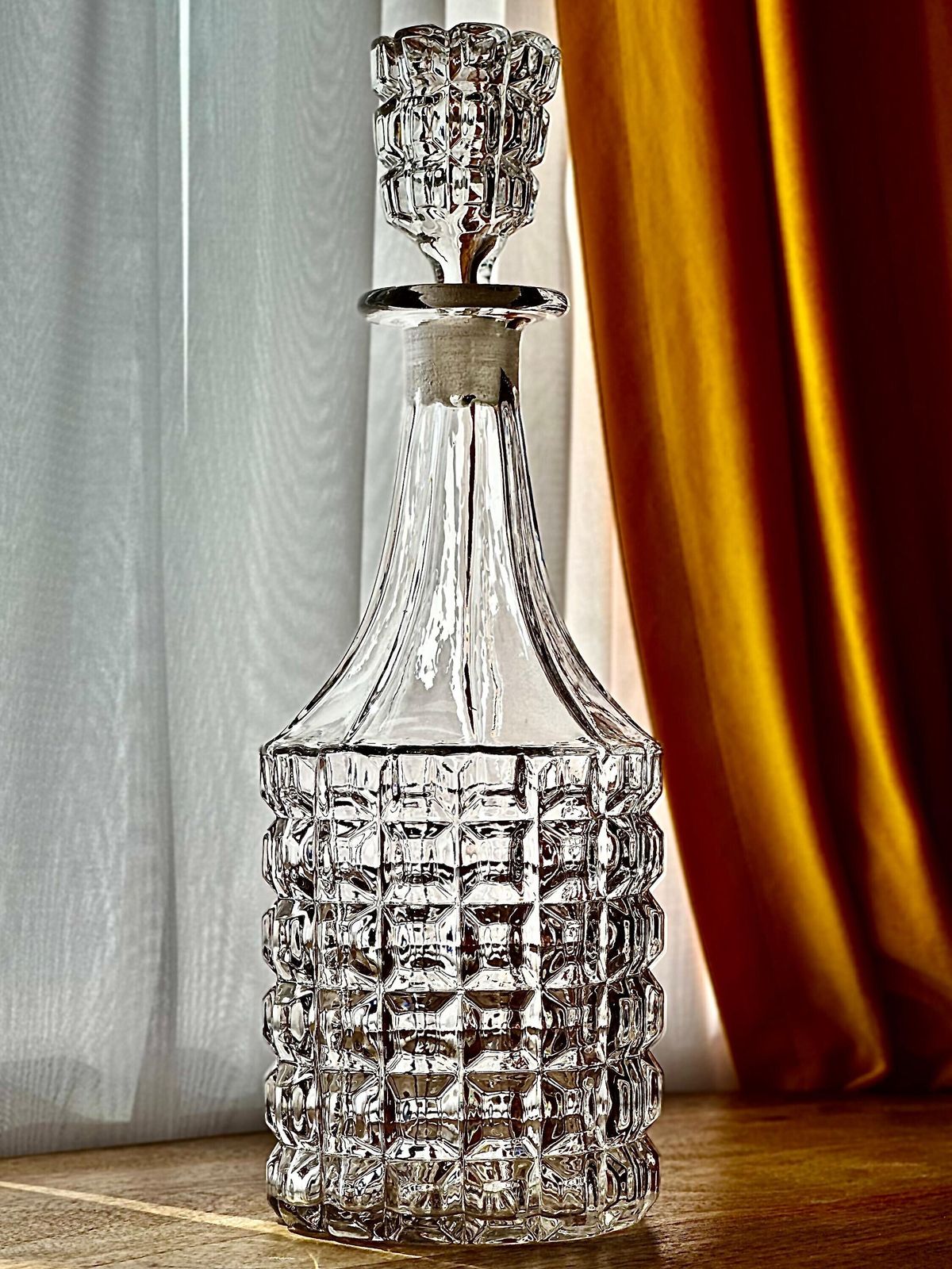 19th Century Lead Crystal Decanter – Circa 1845 – Fluted Neck & Hobnail Design (31.5 Cm) photo 145.0