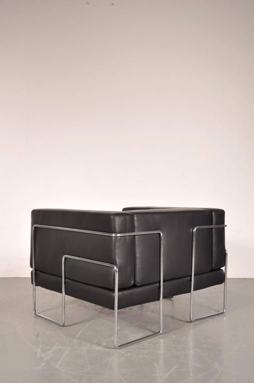 photo furniture 1969s Lounge Chair By Kwok Hoï Chan For Steiner, France