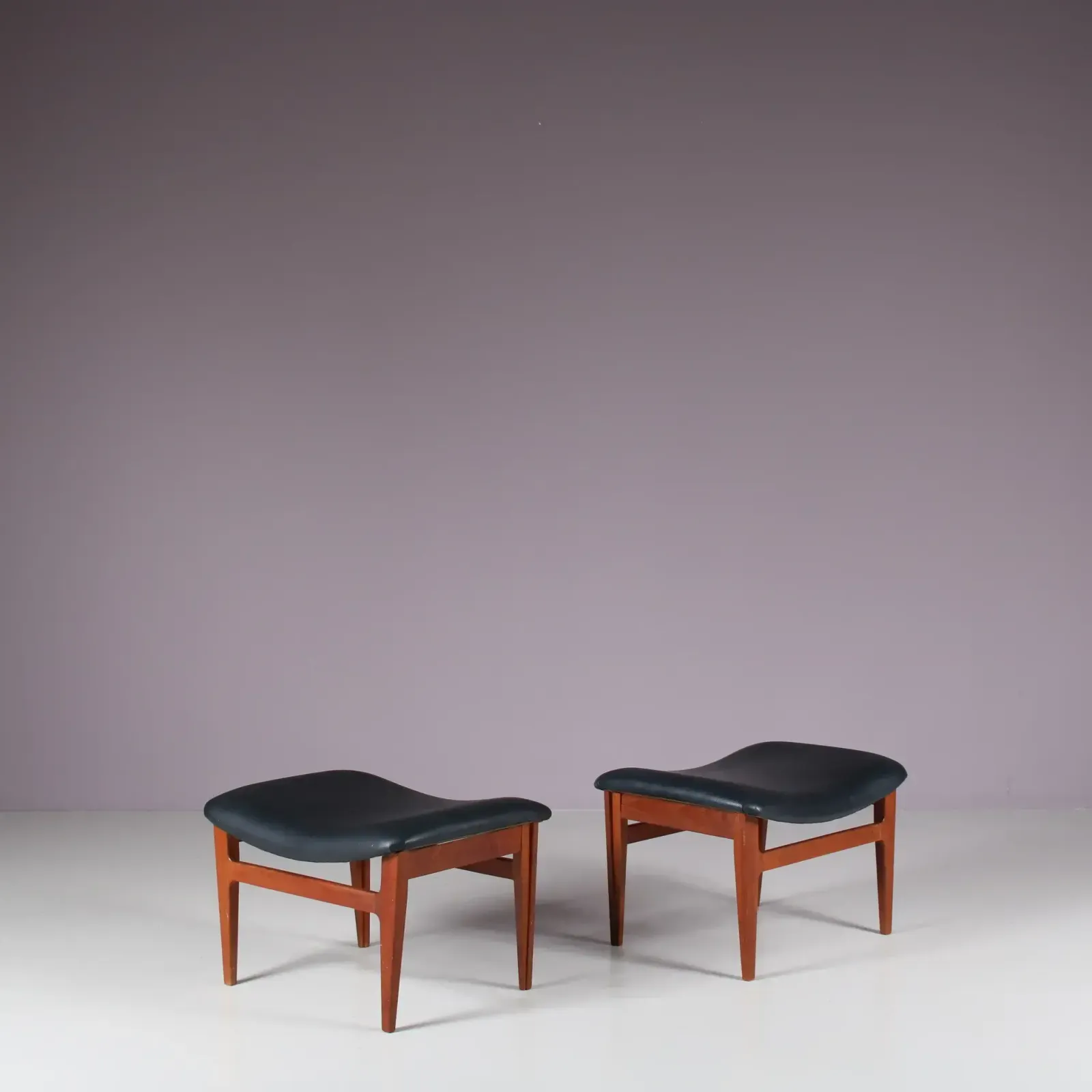 photo for sale Finn Juhl Ottoman For France & Son, Denmark 1950
