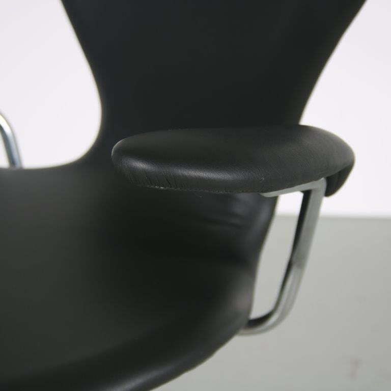 photo buy 1950s “3217” Swivel Desk Chair By Arne Jacobsen For Fritz Hansen, Denmark