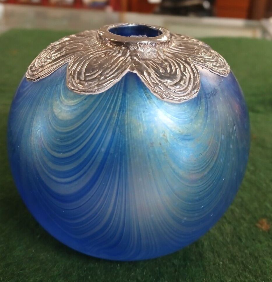 Mid Century  Don Carlson  Art Glass Posy Vase With Silver Collar By Sileda 1983 photo for sale