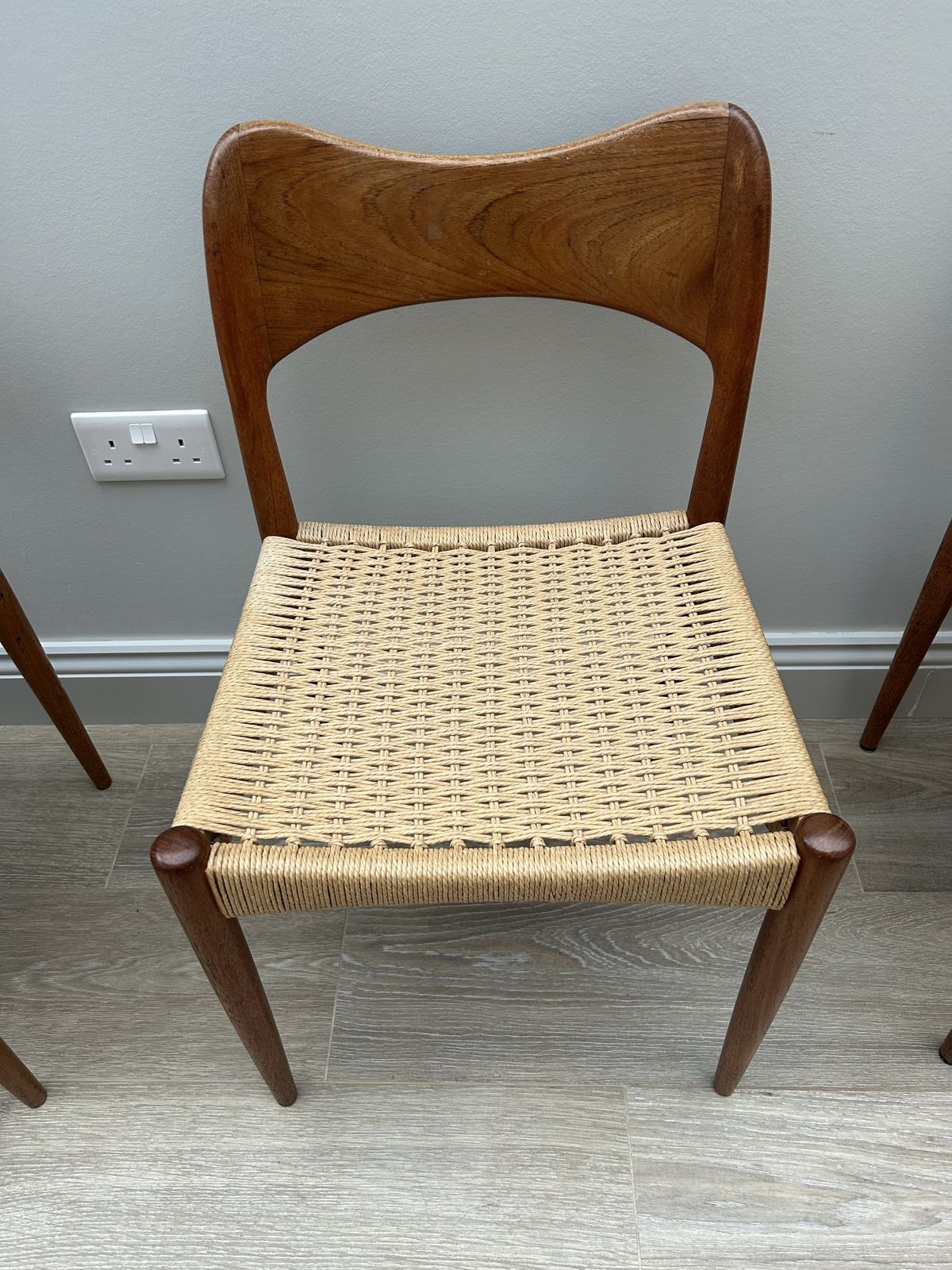 6 Danish Niels Moller Dining Chairs And Table