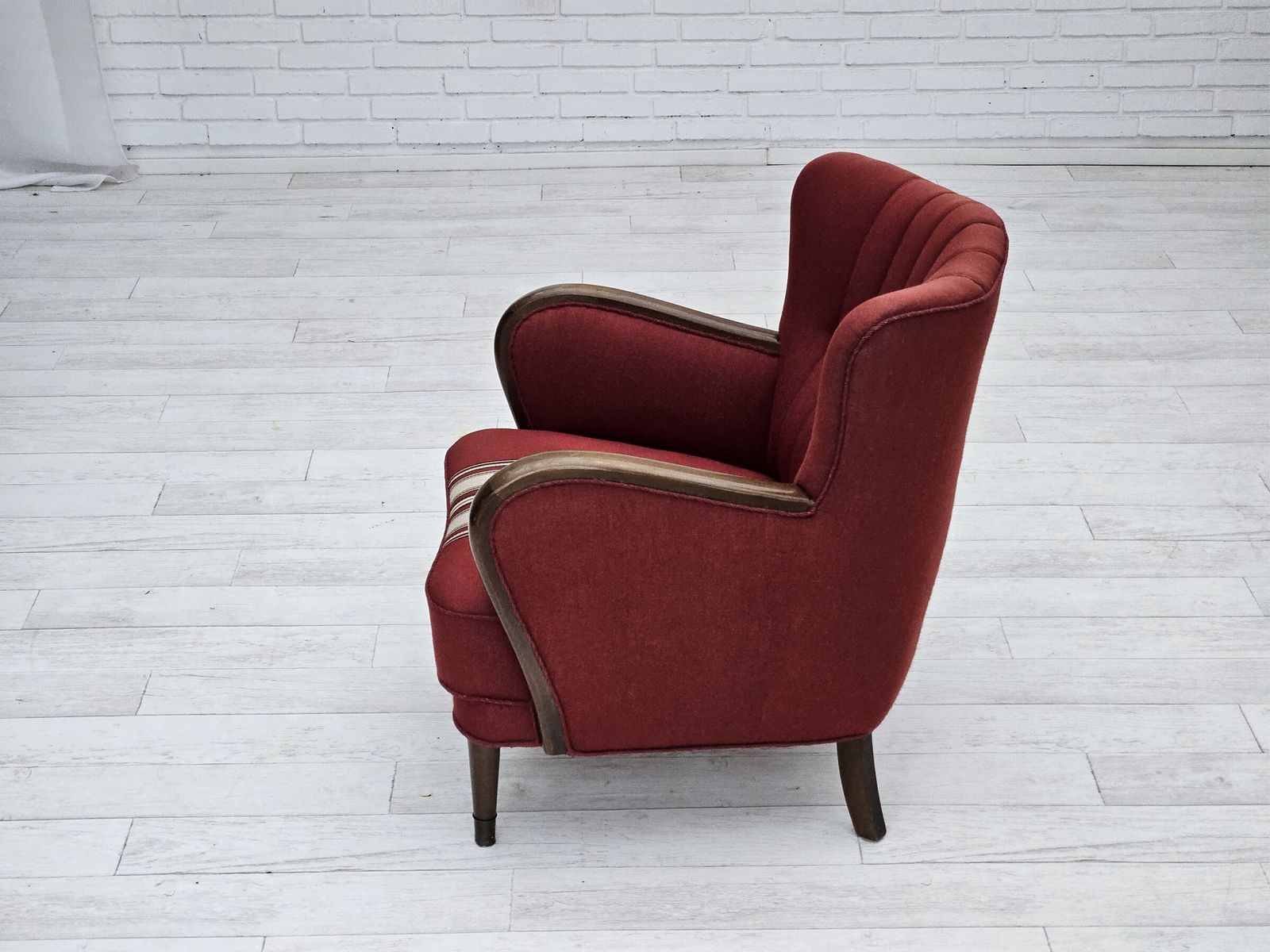 1960s, Danish Armchair By Alfred Christensen, Red Furniture Wool Fabric, Original Condition. photo vinterior