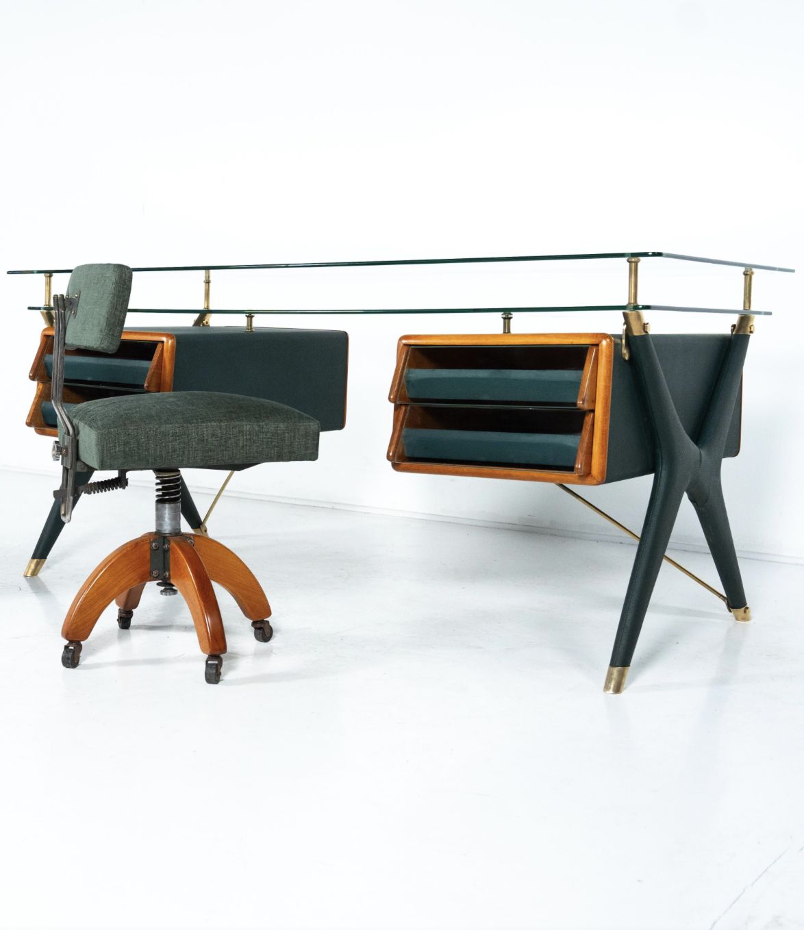 Large Desk By Silvio Berrone From The Bialetti Building, Omegna, Italy, 1955 photo vinterior