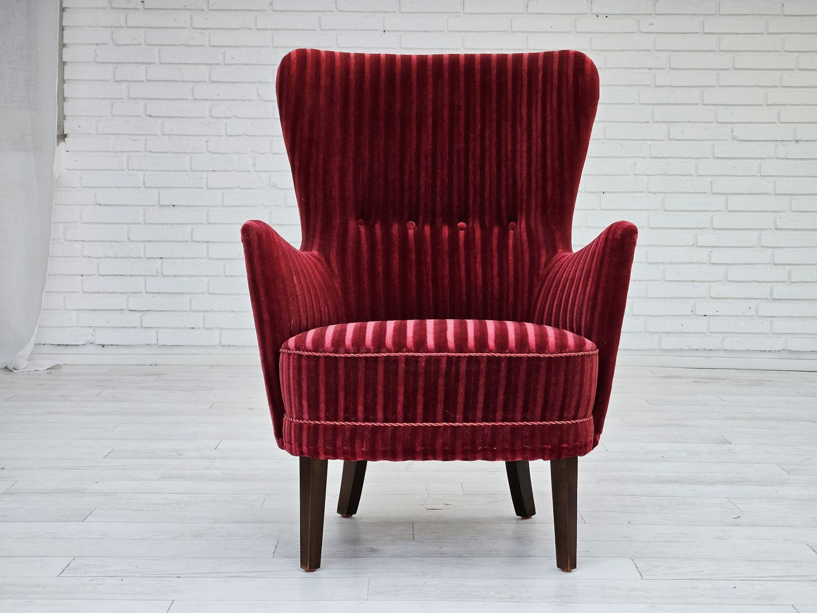 Ca. Jaren 1960, Deense Fauteuil In Kersrood Meubelvelours, Goede Staat. photo Meubels