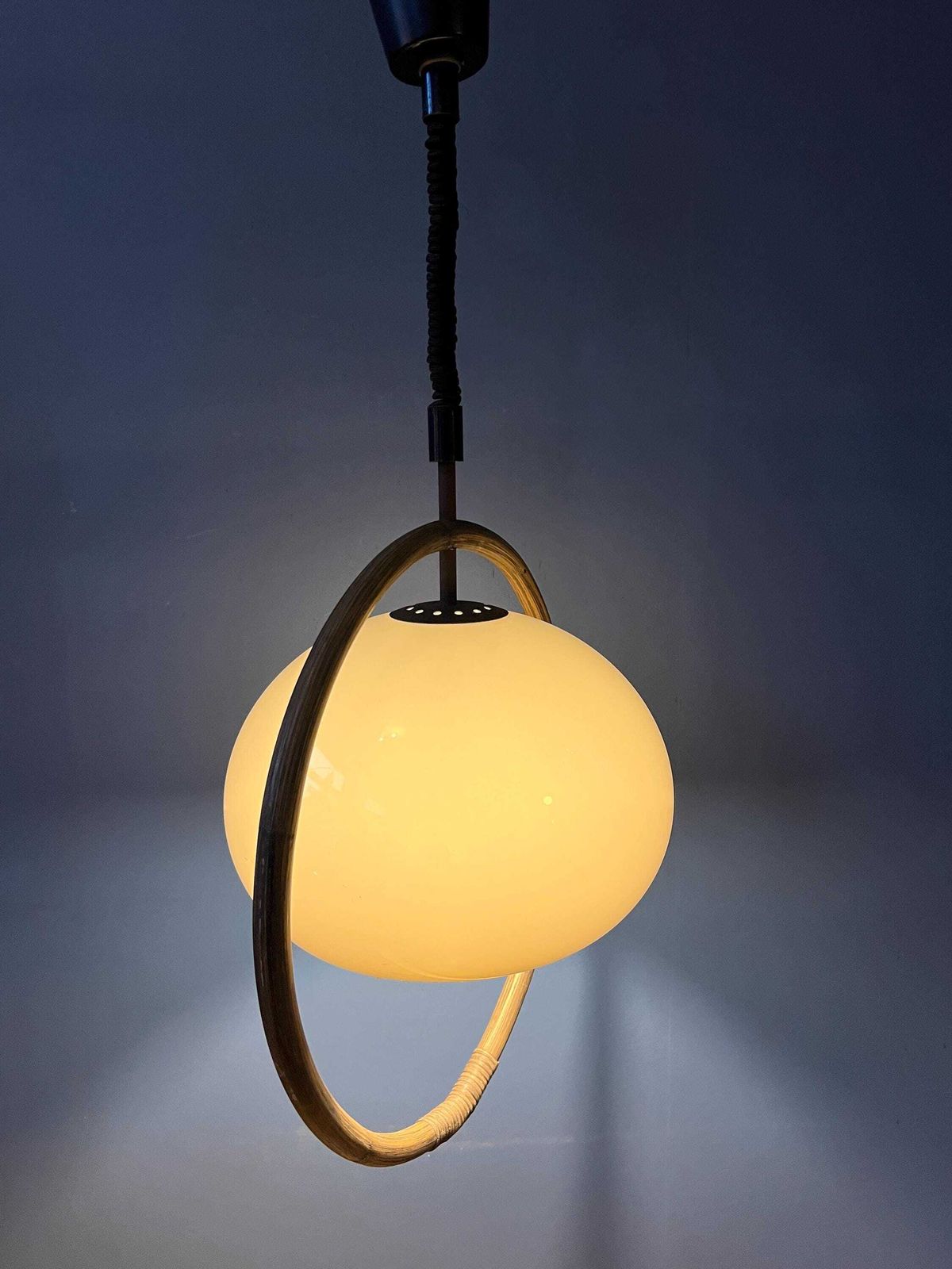 Mid Century Bamboo Dijkstra Space Age Mushroom Hanglamp photo Verlichting