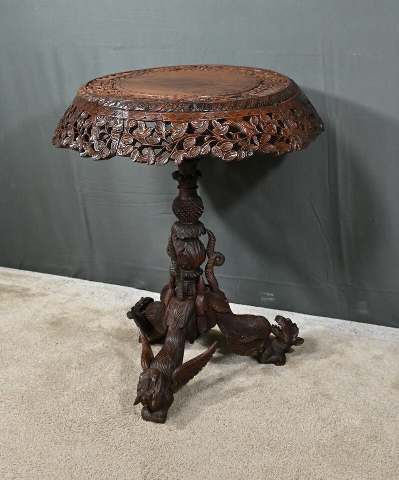 Anglo Indian Pedestal Table In Exotic Wood – Late 19th Century photo furniture