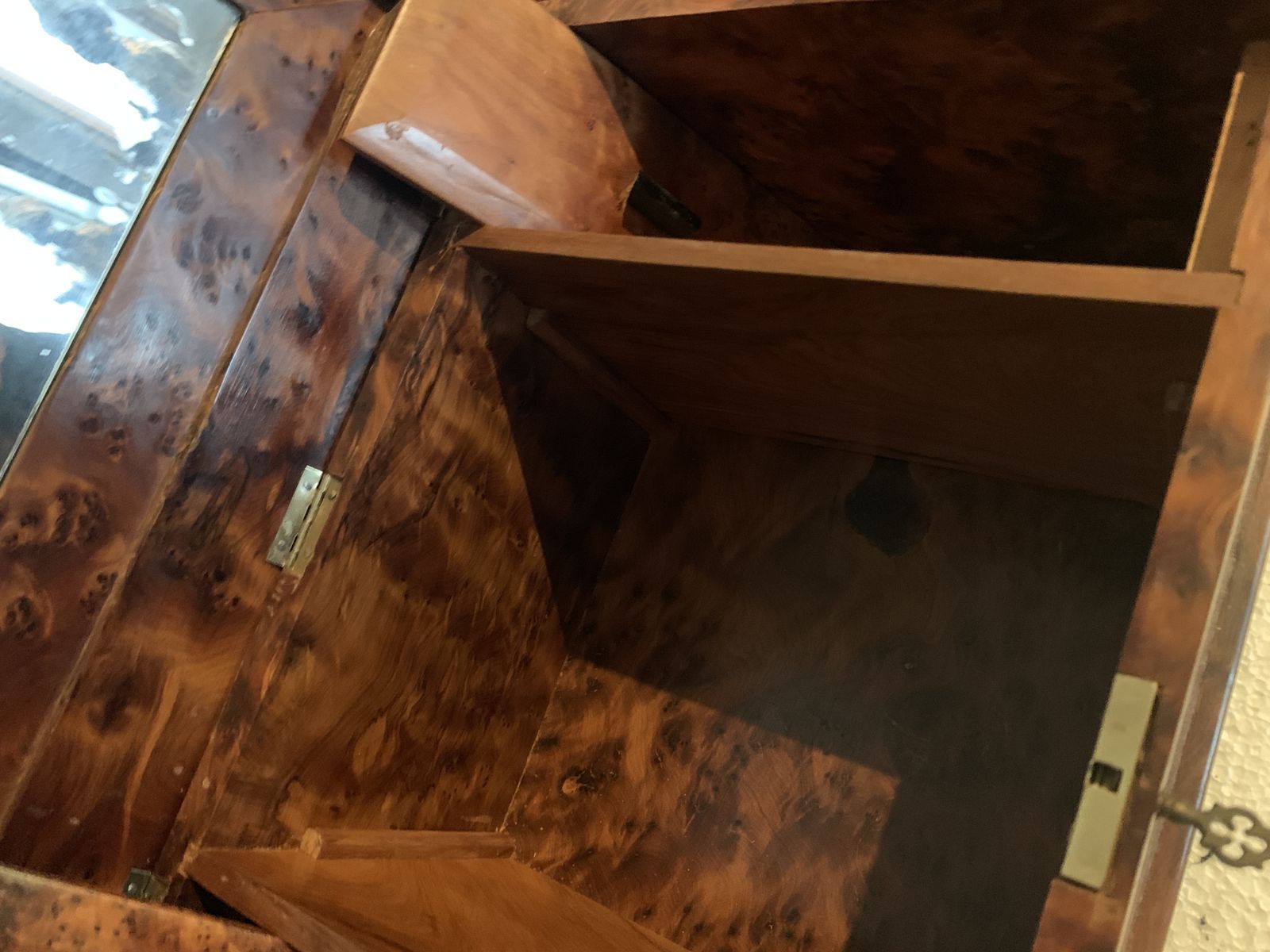 photo furniture Twentieth Century Interior Thuja Burl Jewelry Box
