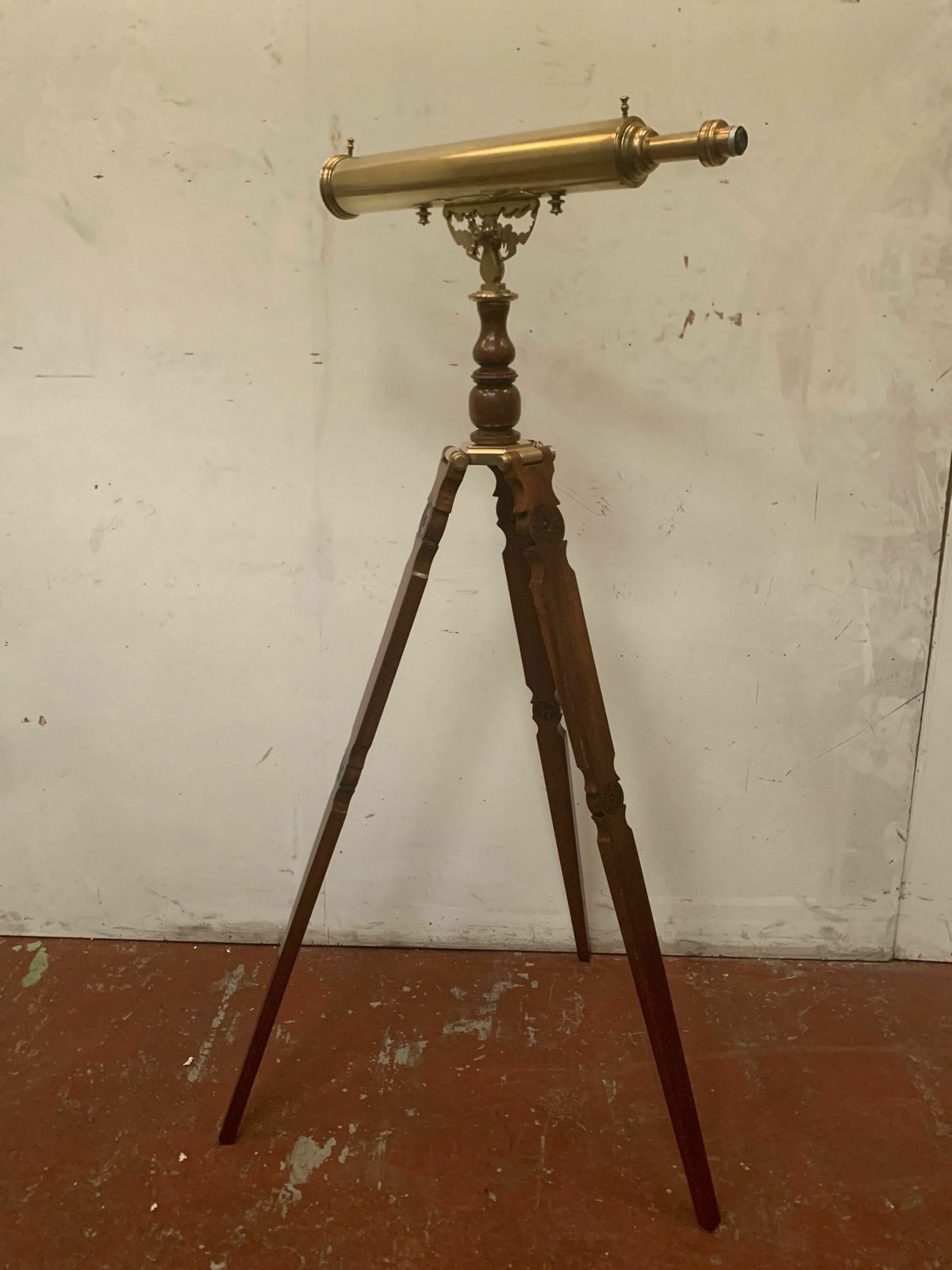 Telescope In Brass And Support Foot In Mahogany XX Century photo furniture