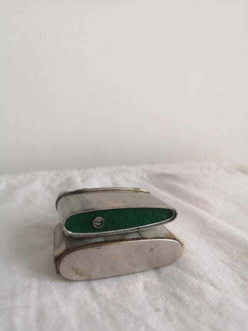 Retro Set Of 2 Oil Lighters C 1960 Mother Of Pearl Casing, Complete And Functional. Beautiful Brass With Quality Fittings A Collectors Item photo vinterior