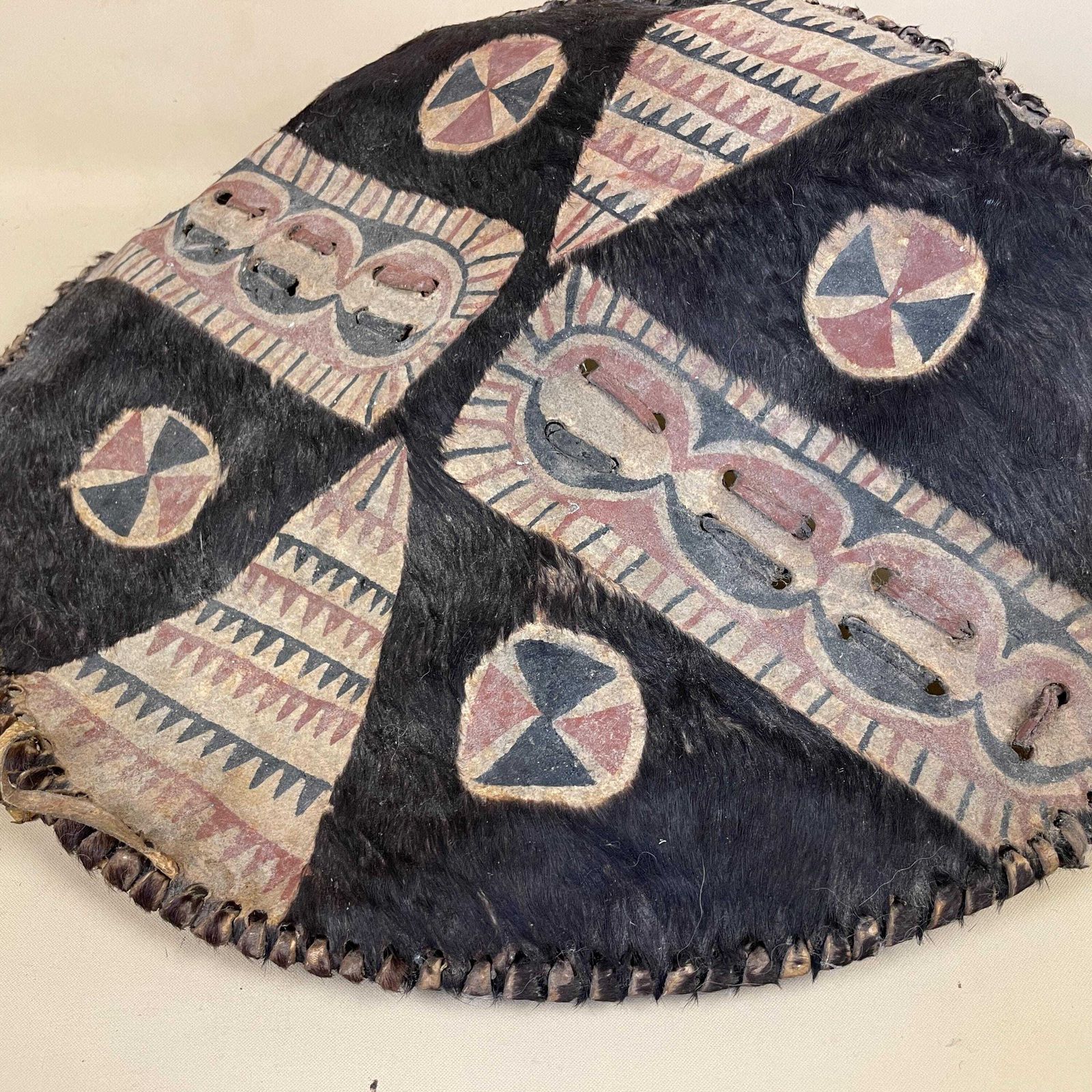 photo furniture Decorative Maasai Shield African Tribal Artefact Art Handmade Cow Hide Leather Antique Old