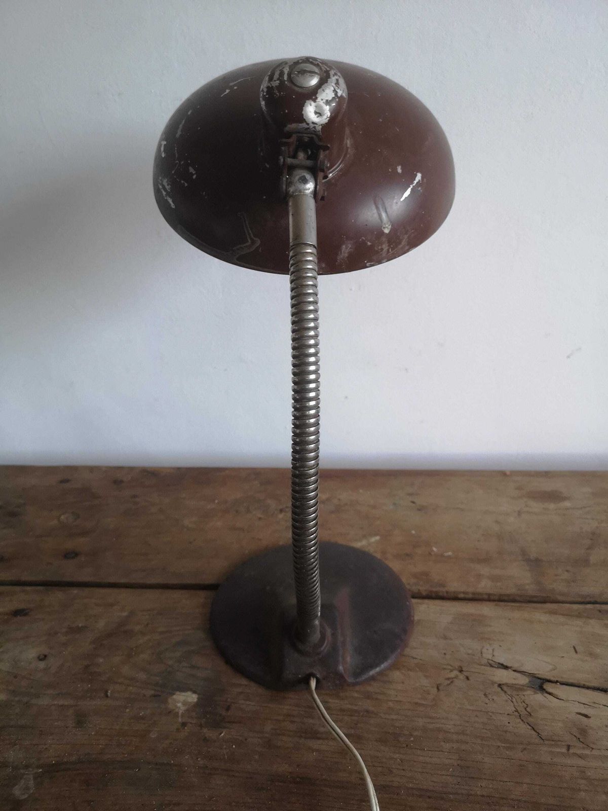 Ufo Satellite Mid Century Table Desk Lamp, Photo Studio Lighting, C1970, Quality Vintage Retro Raw Metal Lamp With Heavy Base photo vintage