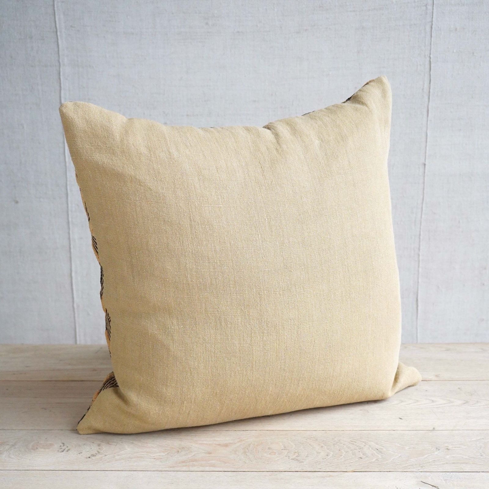 Handmade Kuba Cushion photo vintage