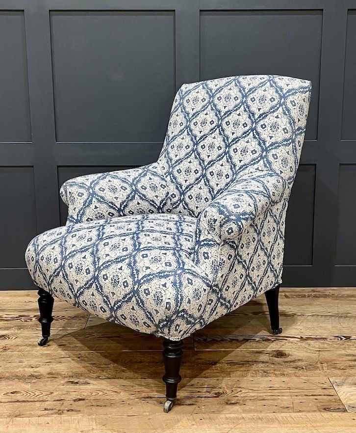 An Early 20th Century French Upholstered Armchair photo vinterior