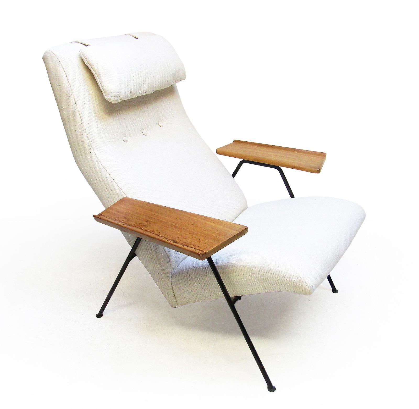 3200.0 1950s Reclining Lounge Chair By Robin Day For Hille photo