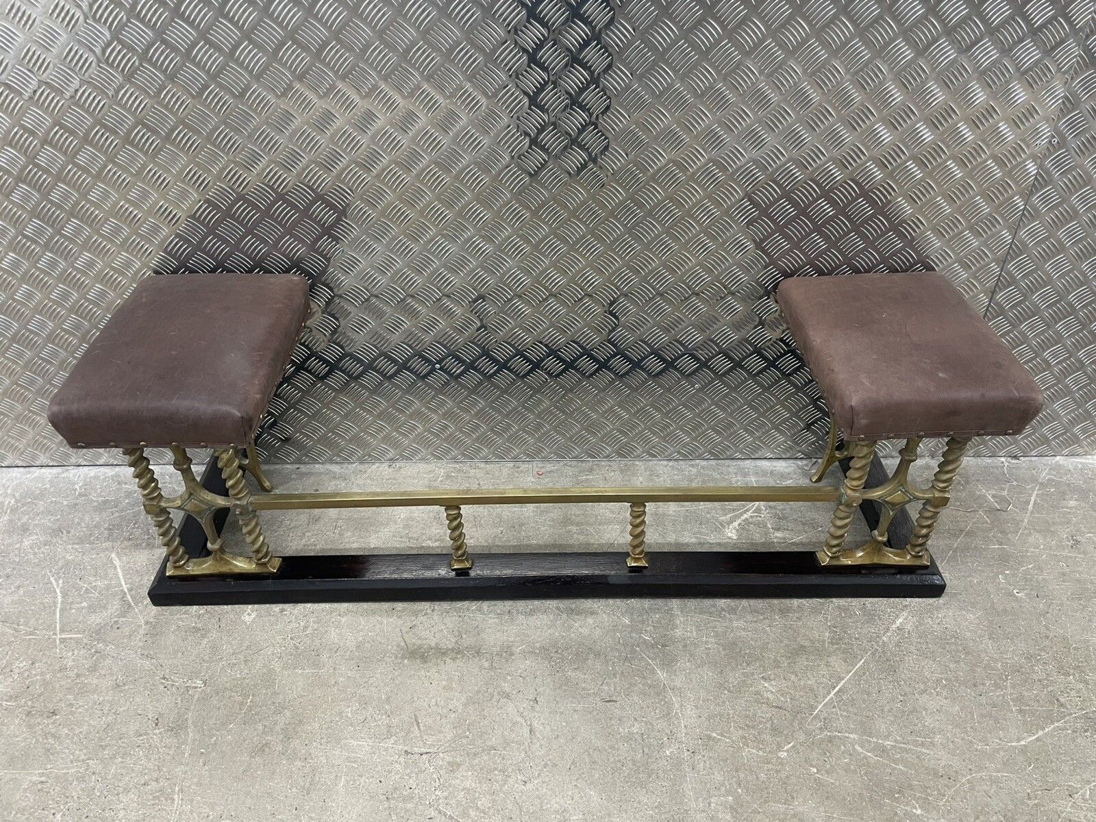 Victorian Club Fender Antique Fire Fender Seat Brass Brown Leather Top 🚚Ava photo vinterior