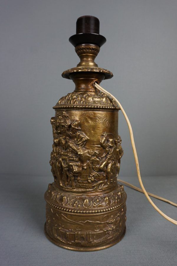 Antieke Franse Koperen Lampvoet Met Decoratief Motief