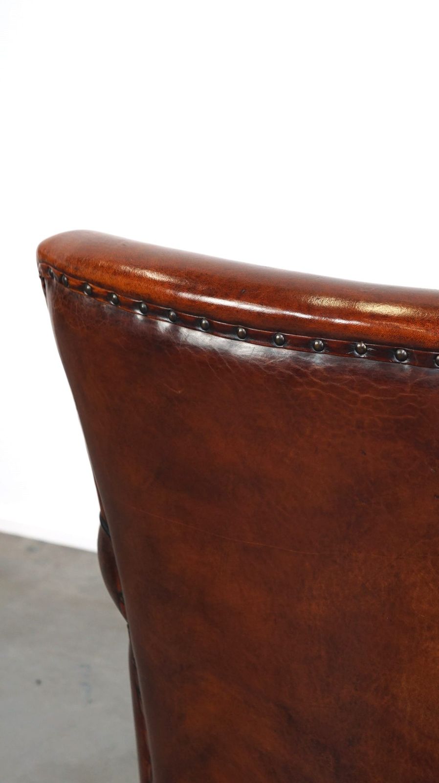 Meubels Comfortabele Schapenvachten Fauteuil Met Mooie Afwerking En Diepe Kleur photo