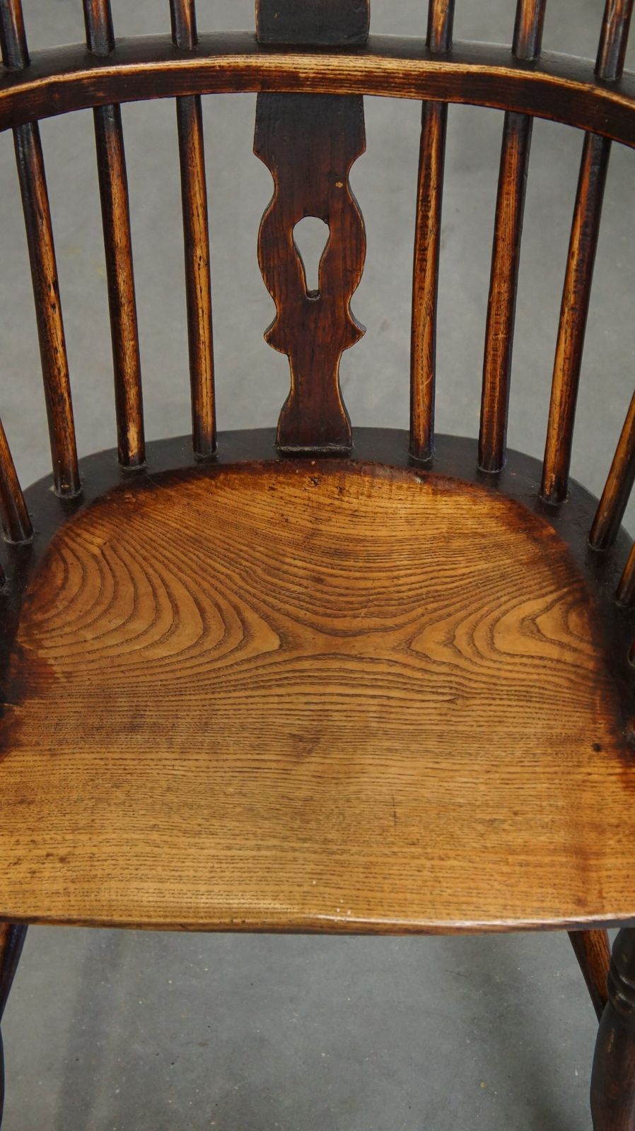 Set Of 2 Beautiful, Antique English Highback Windsor Dining Chairs photo 1016.1353999999999
