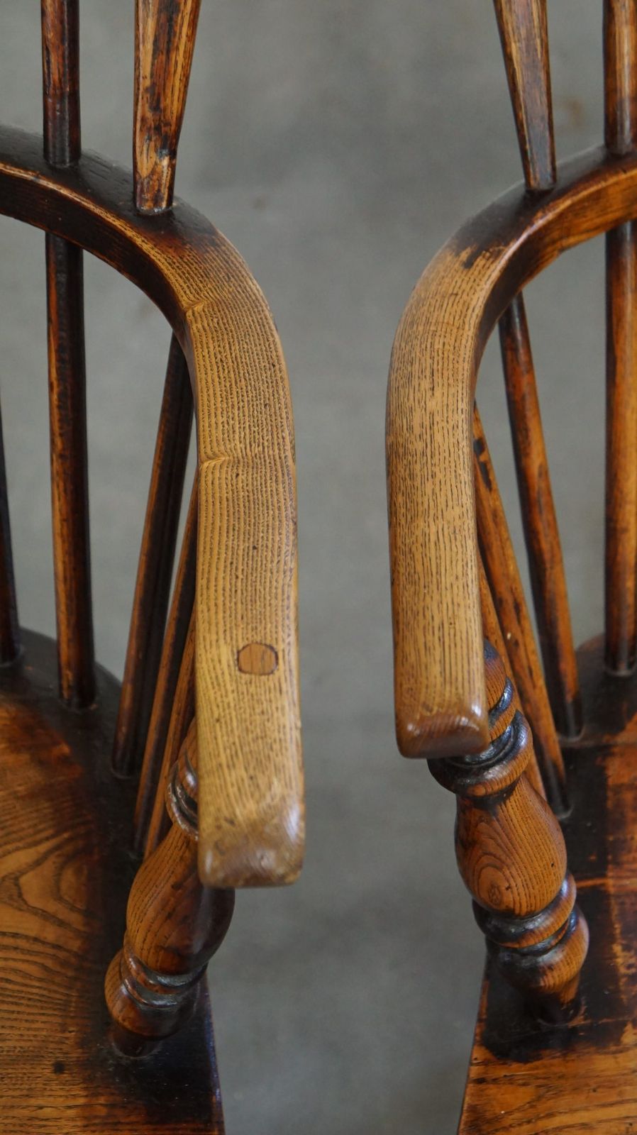 Set Of 2 Beautiful, Antique English Highback Windsor Dining Chairs photo vintage