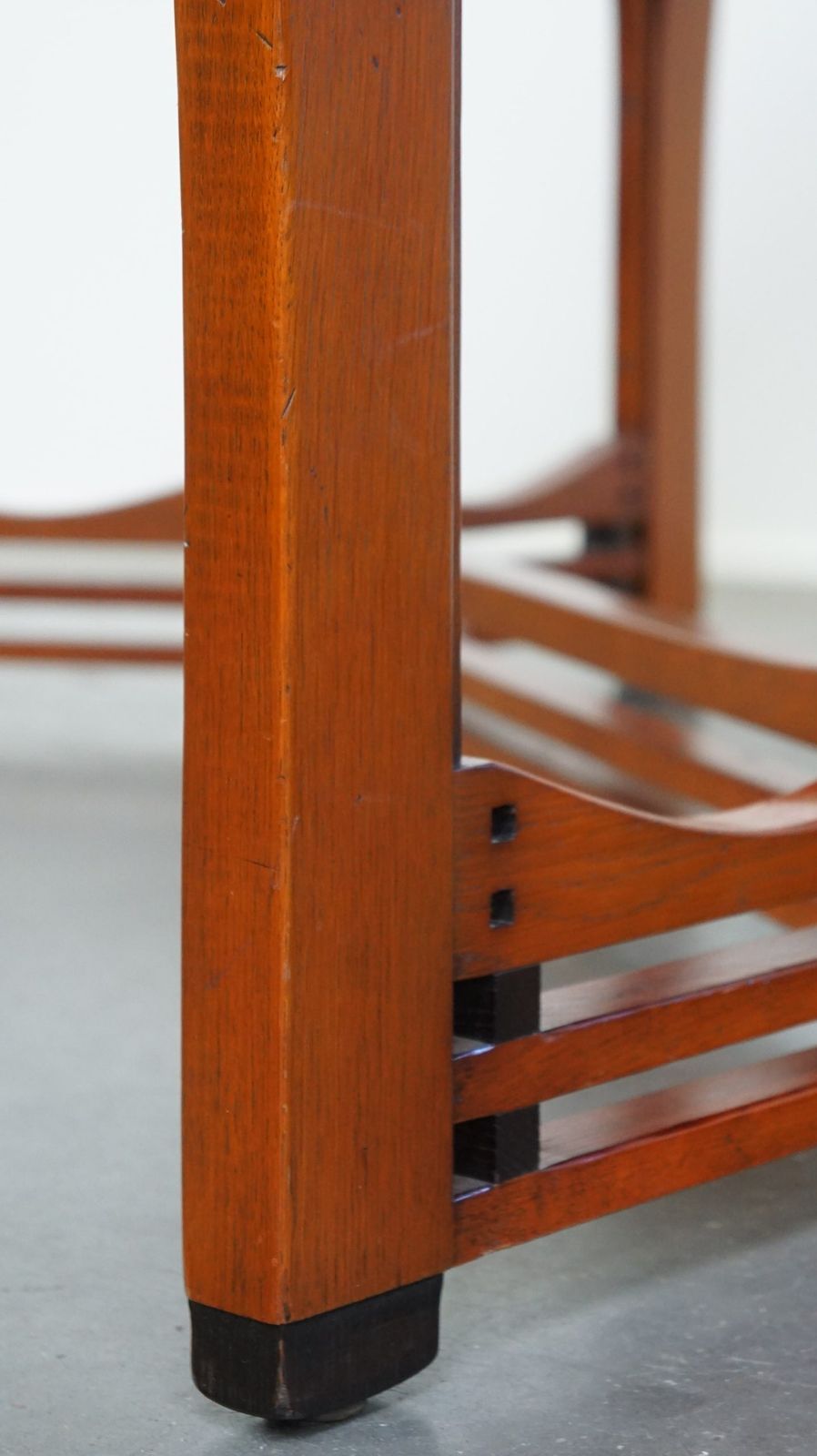 Art Nouveau Design Eettafel Voor 4 Tot 6 Personen Van Schuitema Met Fraaie Details photo buy