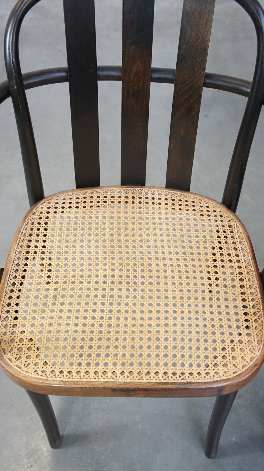 Set Van 2 Vintage Houten Design Eetkamerstoelen/Bistrostoelen Met Rieten Zitting In Thonet Stijl photo 476.652