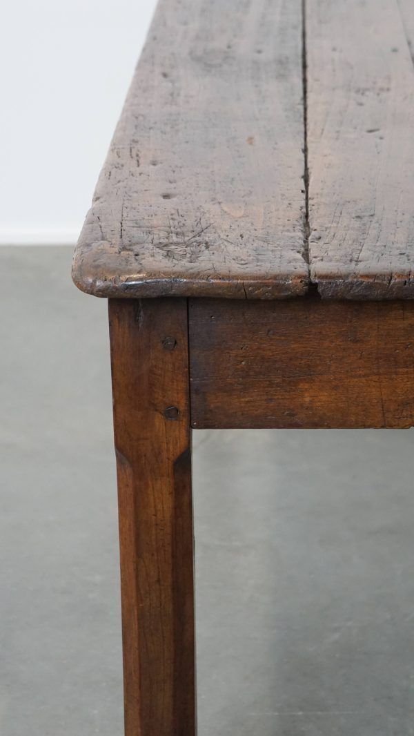 Meubels Antieke Franse Eettafel Met Fraai Blad, Eind 18e Eeuw photo