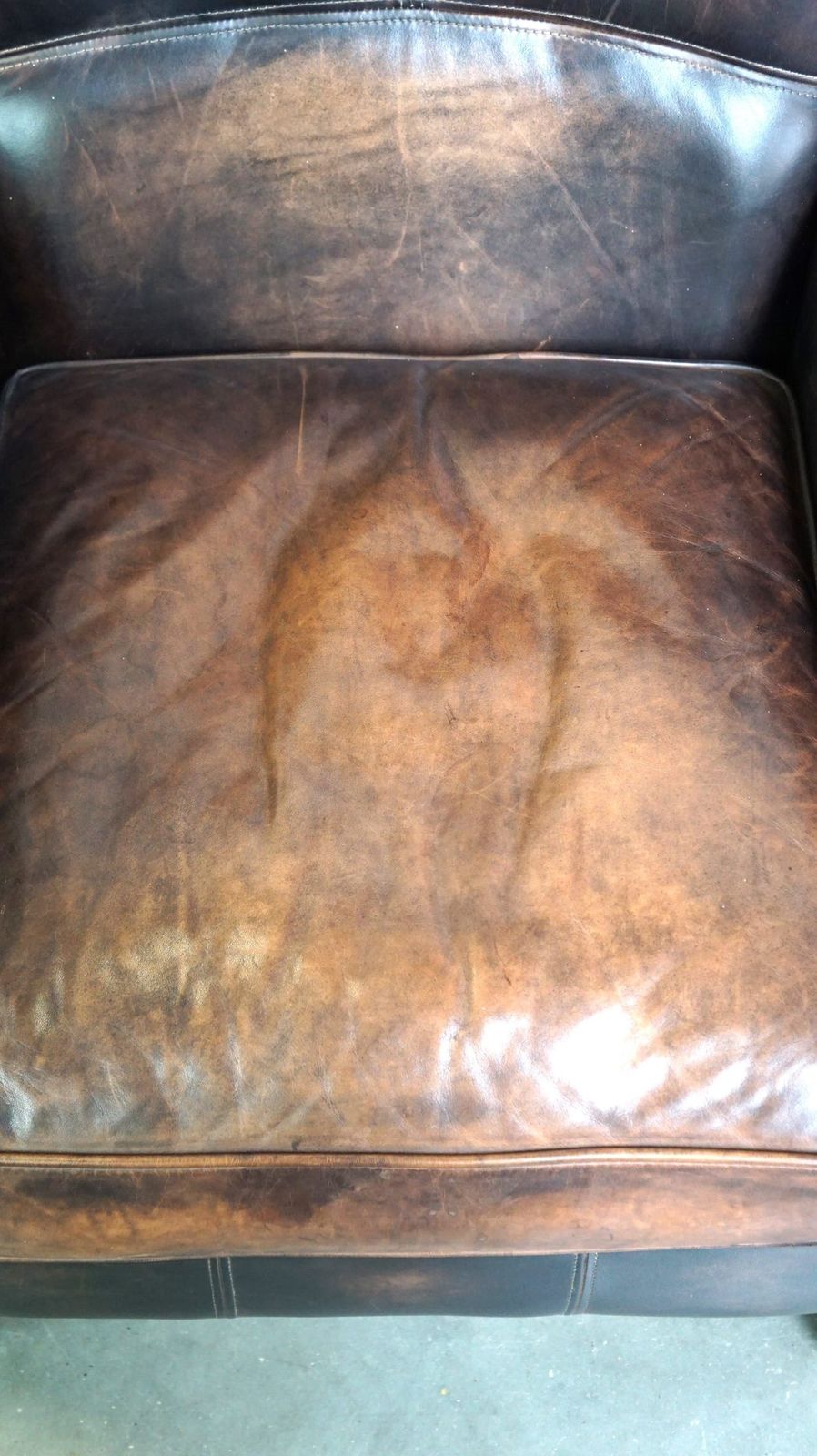 English Style Cowhide Leather Wing Chair With Special Colours And Great Seating Comfort photo buy
