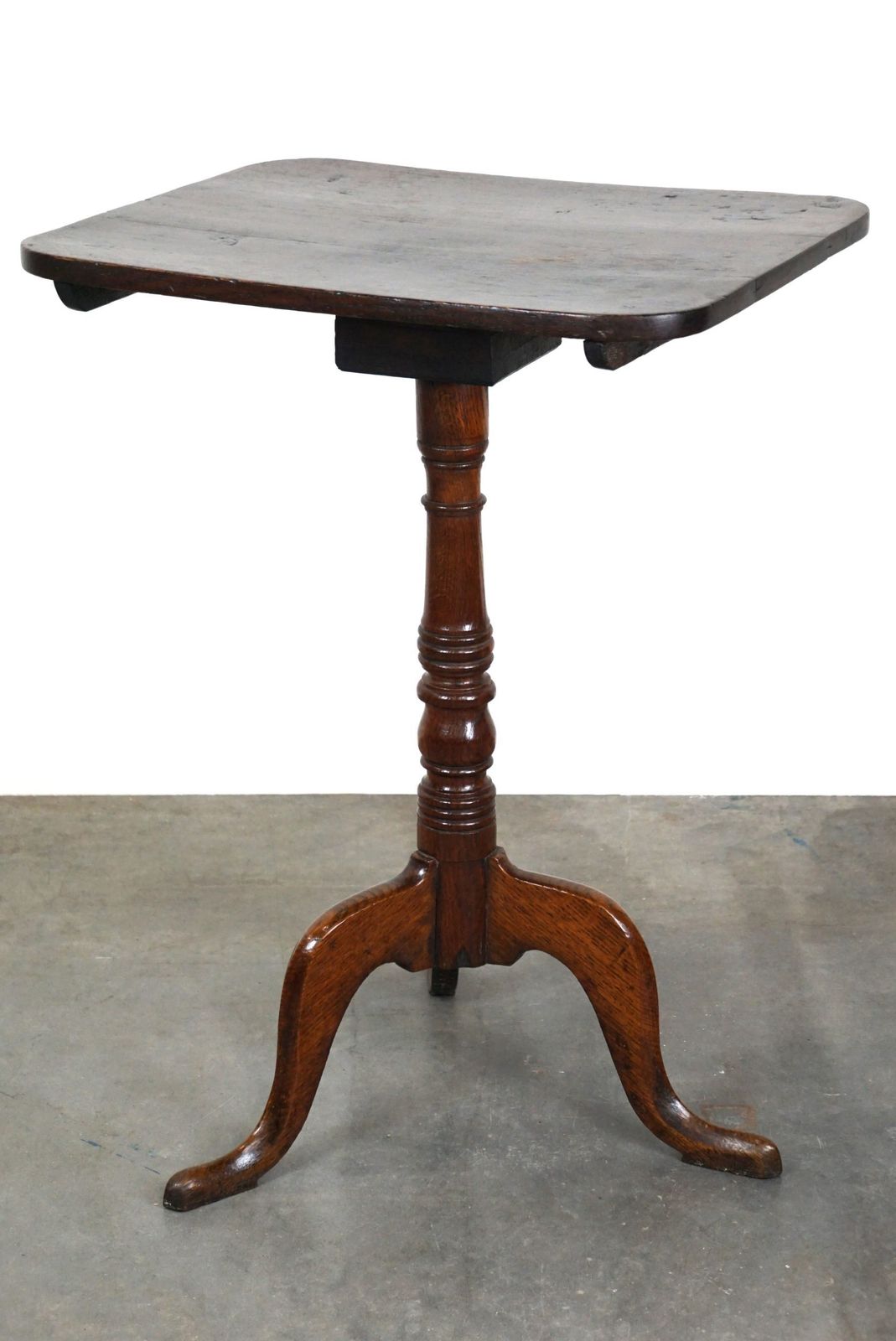 Antiek Engelse Tilt Top Tafel / Bijzettafel Met Vierkant Blad photo furniture