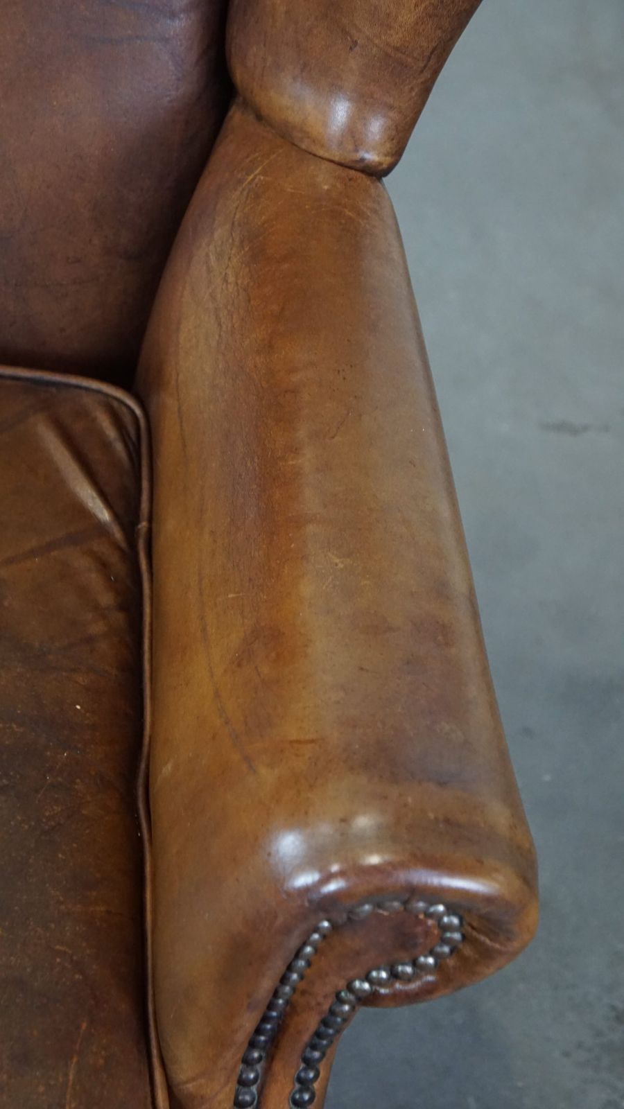 Charmante Schapenleren Fauteuil Met Mooie Patina En Goed Zitcomfort photo vintage