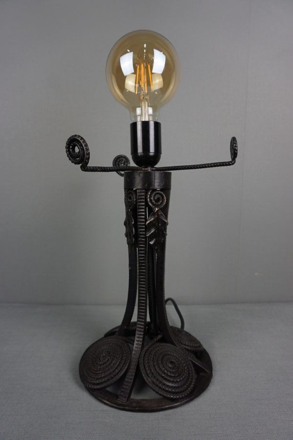 Bijzonder Vormgegeven Franse Art Deco Tafellamp Van Smeedijzer, Charles Schneider photo Verlichting