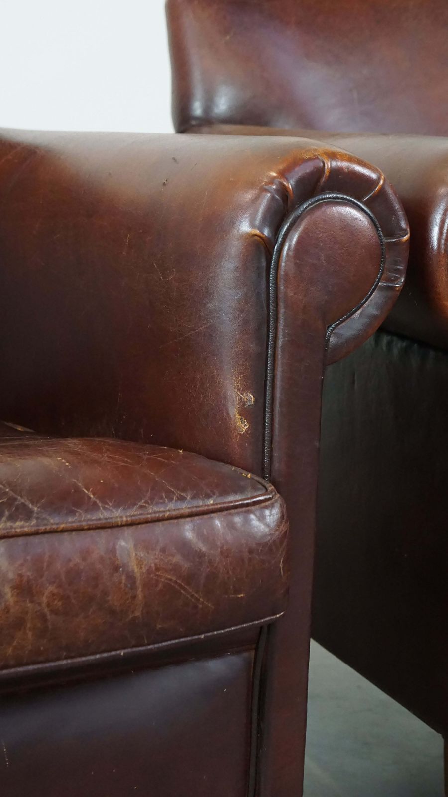 Furniture Set Of 2 Beautiful, Sleekly Finished Design Armchairs/ Armchairs Made Of Sheep Leather photo