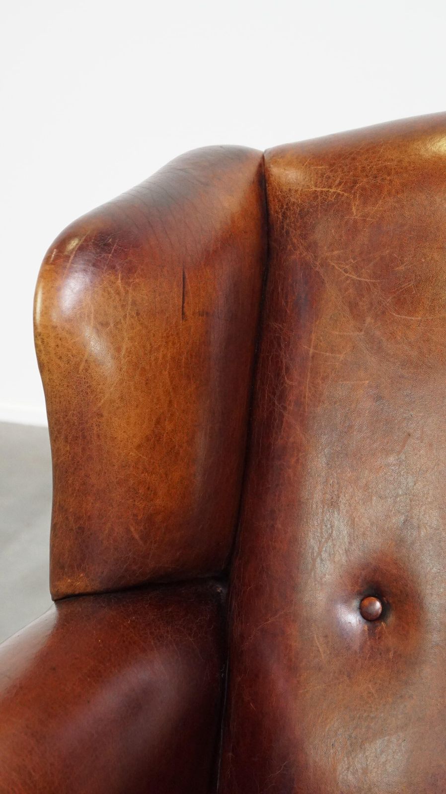 Furniture Beautiful, Comfortable And Luxurious Wing Chair Made Of Sheep Leather photo