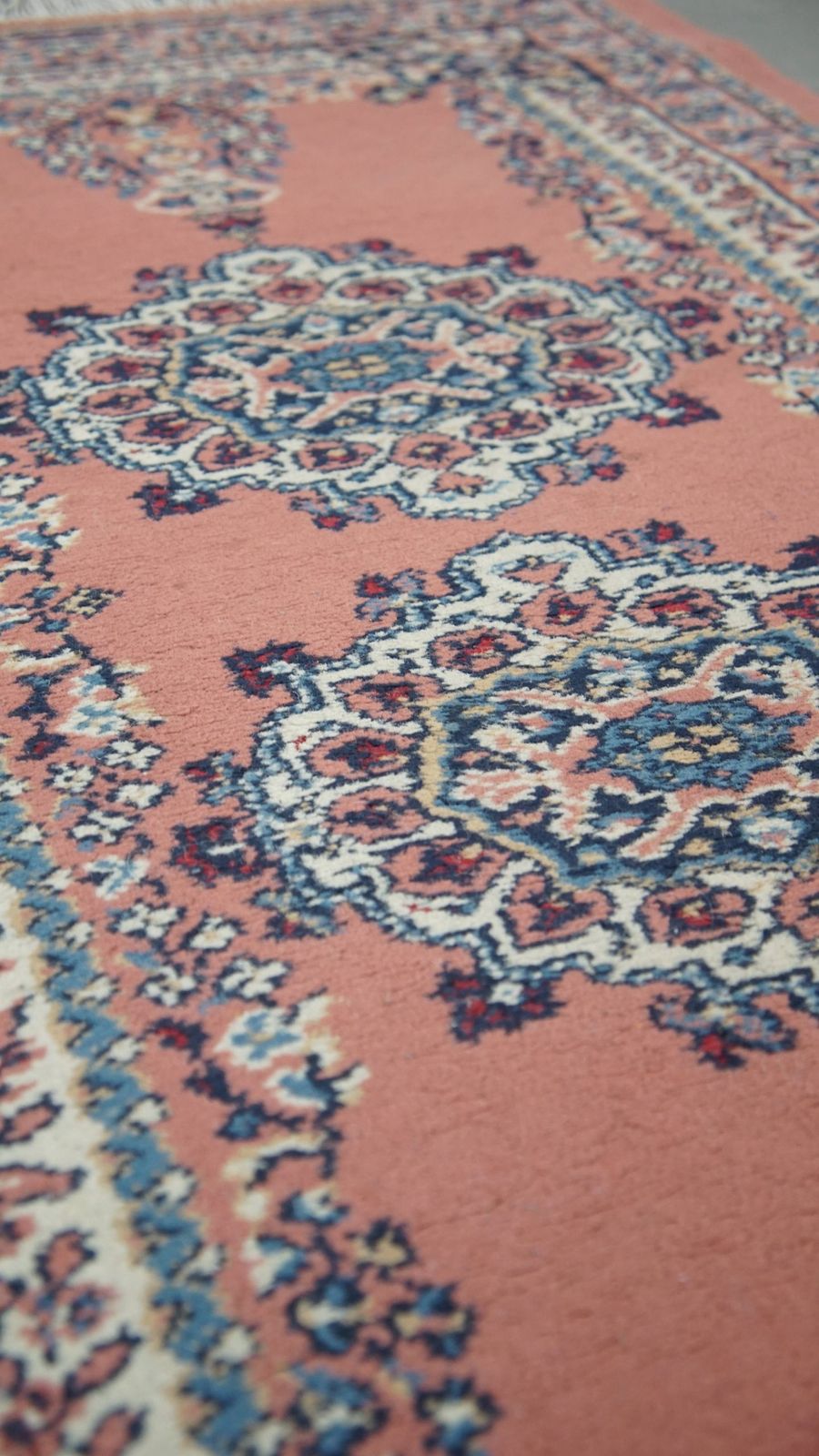 Subtiel Vloerkleed Met Roze Tinten 151x71cm photo 162.49499999999998