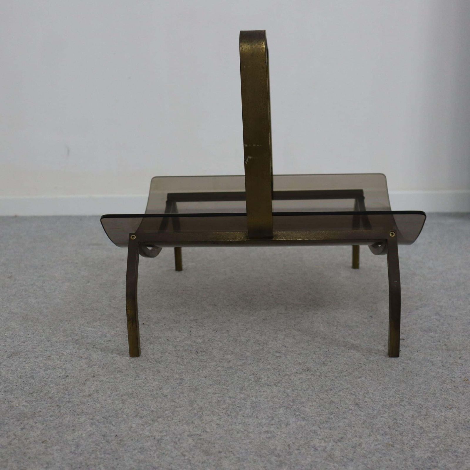 Italian Mid Century Modern Brass Magazine Rack Holder Fontana Arte, 1960s photo vinterior