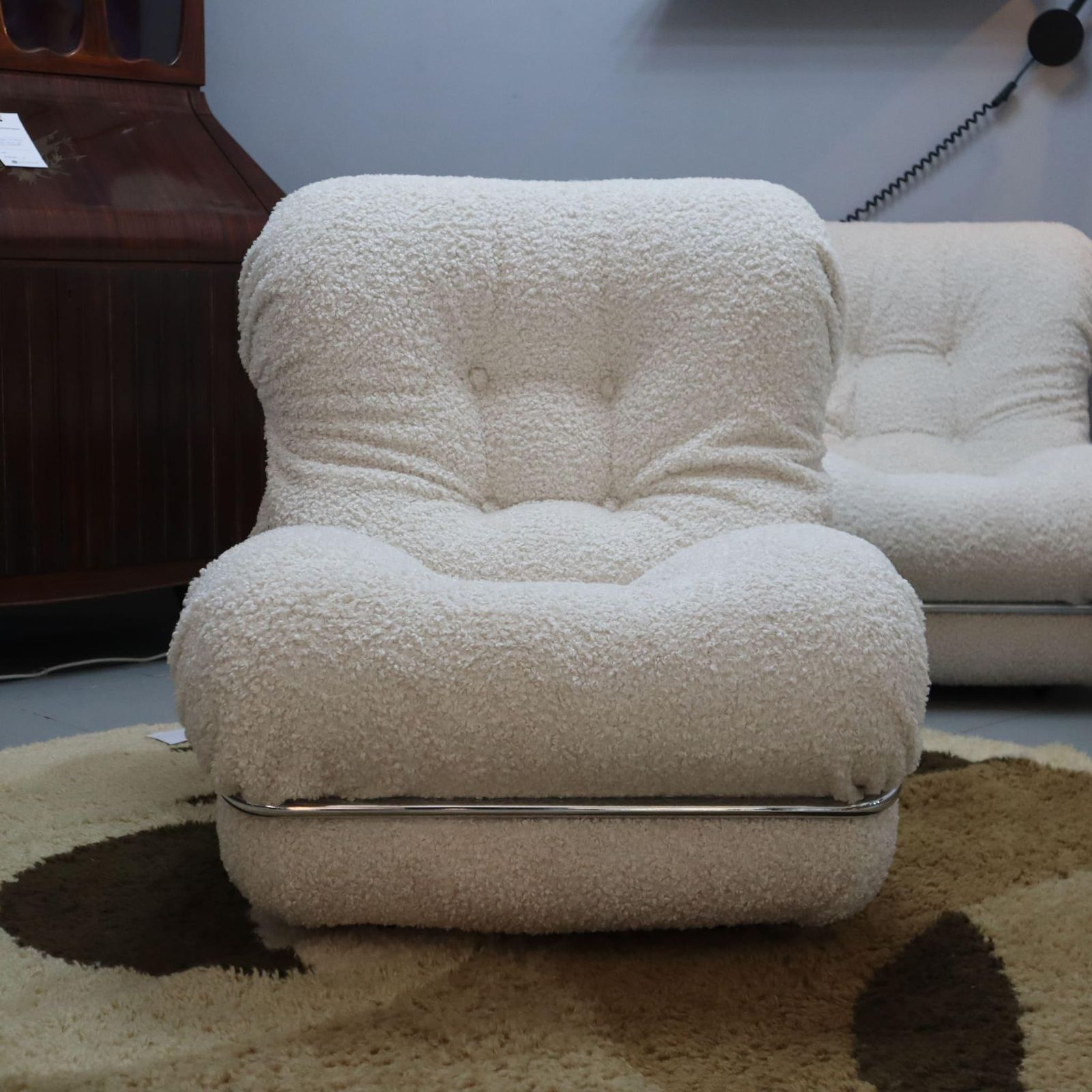 Mid Century Modern White Boucle Lounge Chair 'Corolla' By I.P.E. Italy, 1970s photo for sale