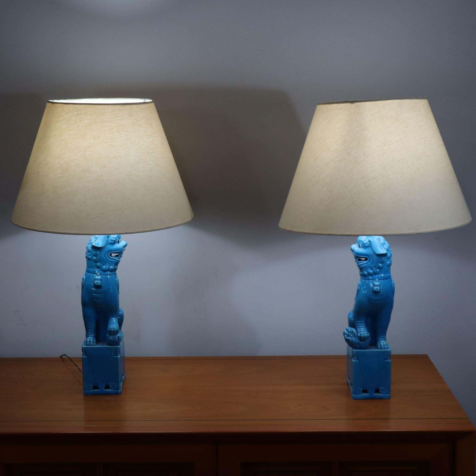 photo for sale Pair Of 1970s Blue Ceramic Foo Dog Lamps Vintage Chinese