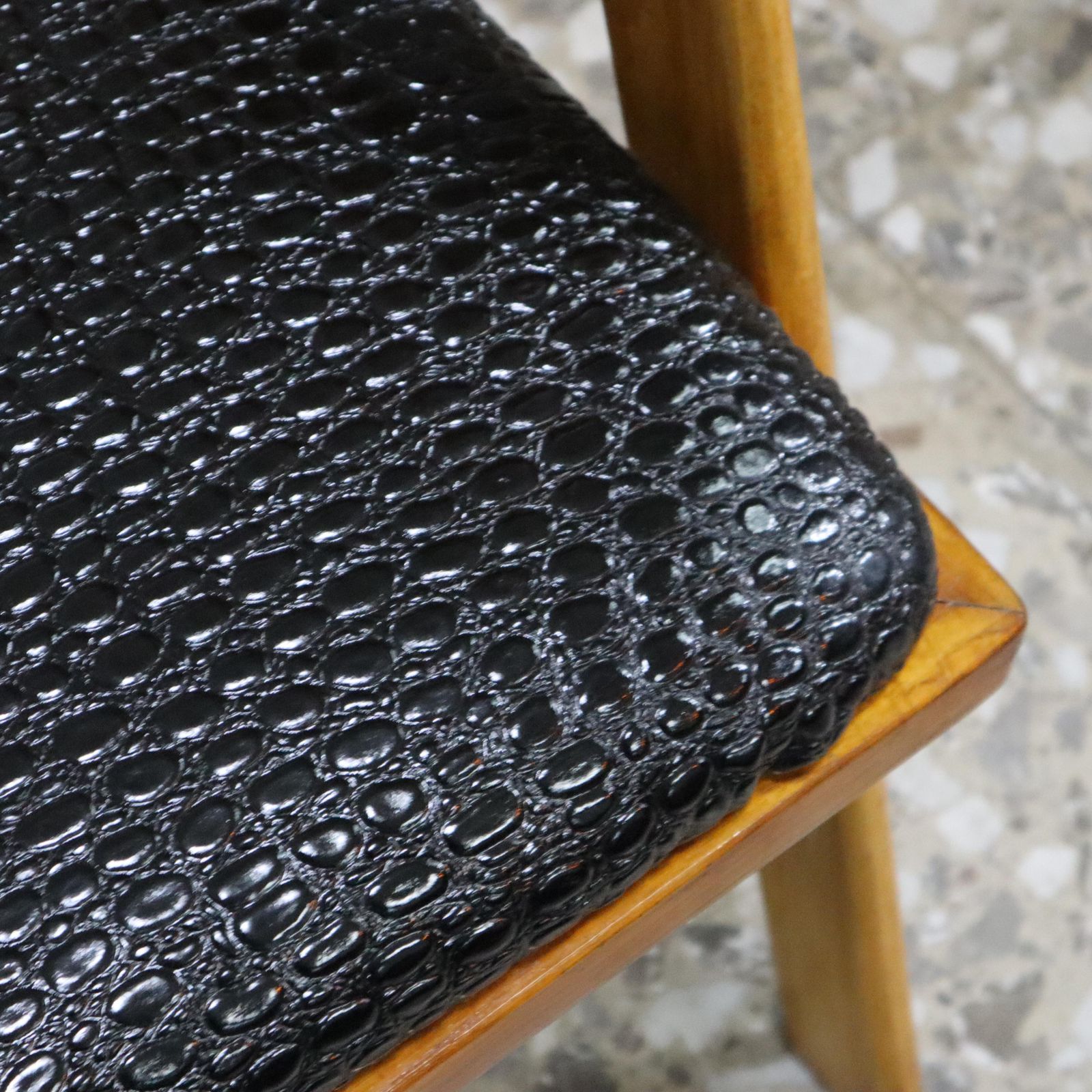 Furniture Mid Century Leather And Wood Chairs By Tito Agnoli For Citterio, Program C photo