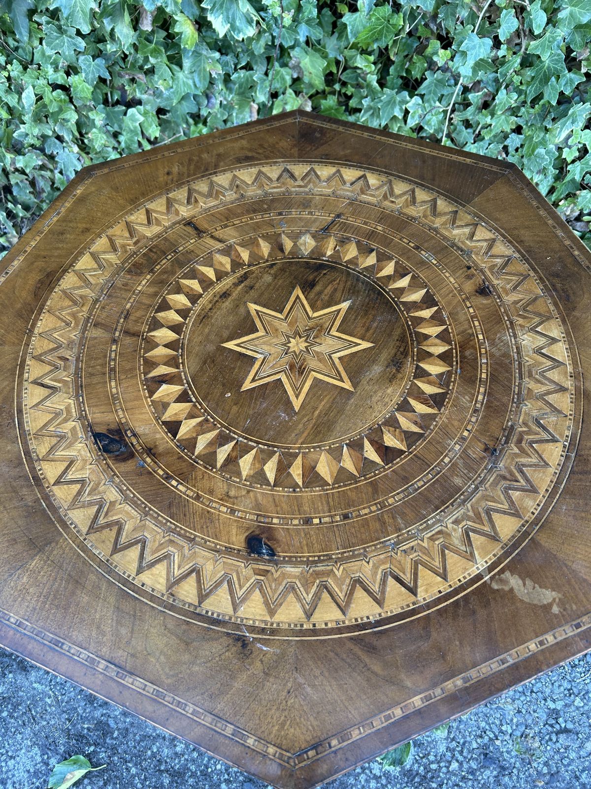 19th Century Oak Italian Sorrento Occasional Table photo 995.0