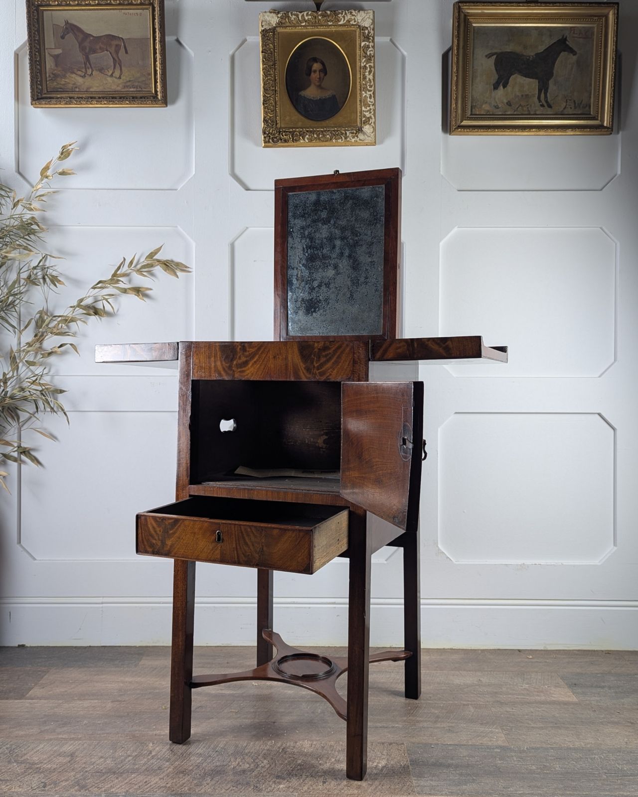 photo furniture Georgian Cuban Mahogany Fold Away Washstand