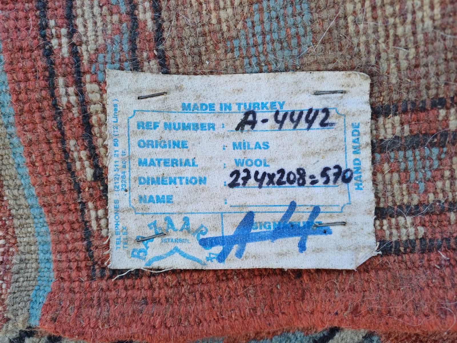 photo furniture Turkish Milas Wool Hand Knotted Rug