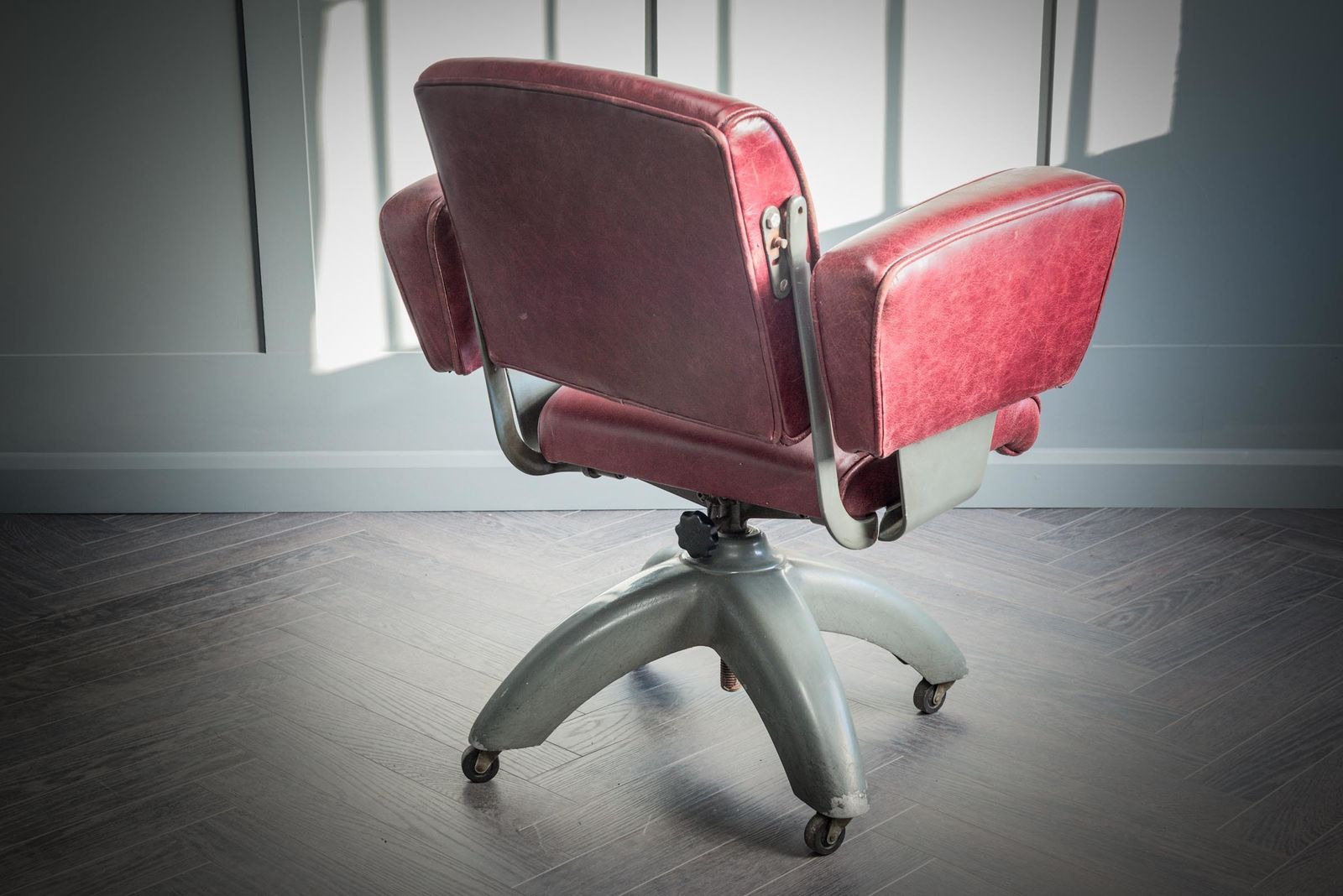 photo vinterior Tansad De Luxe V.26 Red Leather Office Chair